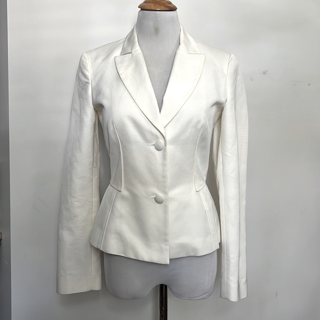 Luca Luca White Summer Tailored Waist Two Button Blazer
